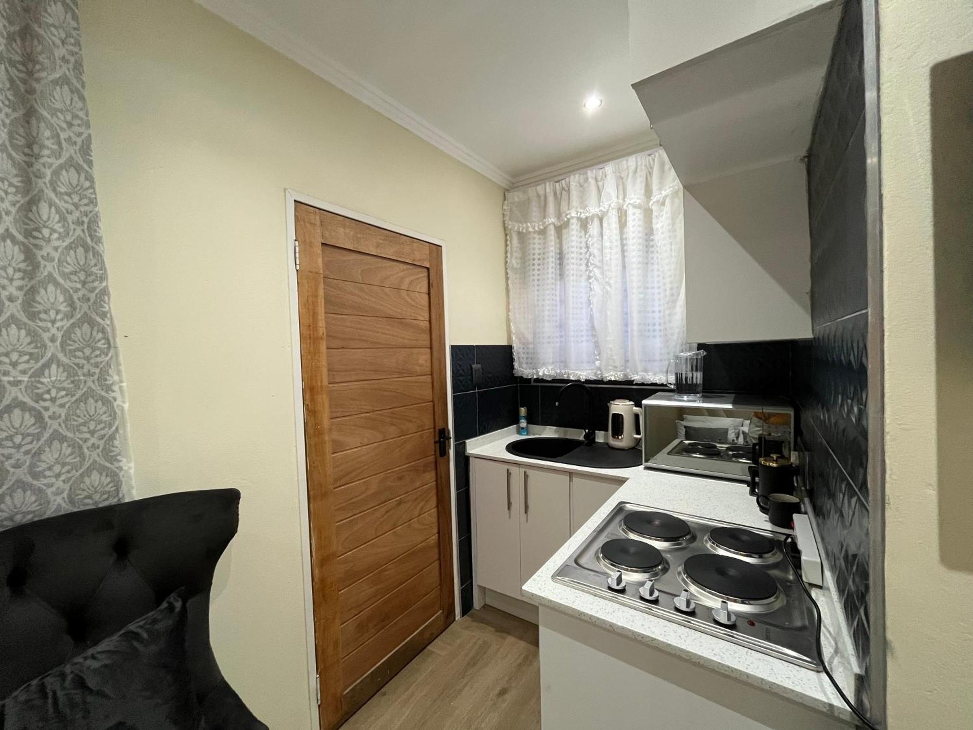 The Benjamin Accomodation Эденвейл Экстерьер фото